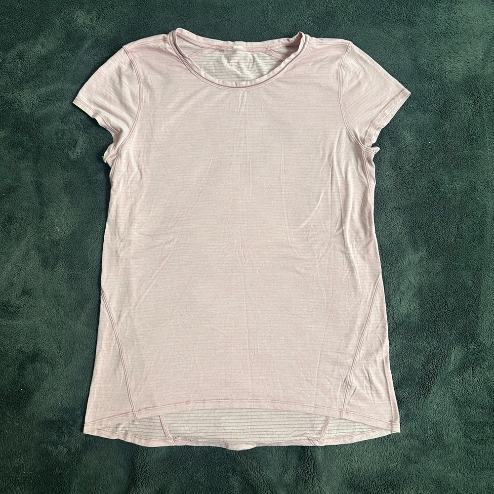 Lululemon pink workout top